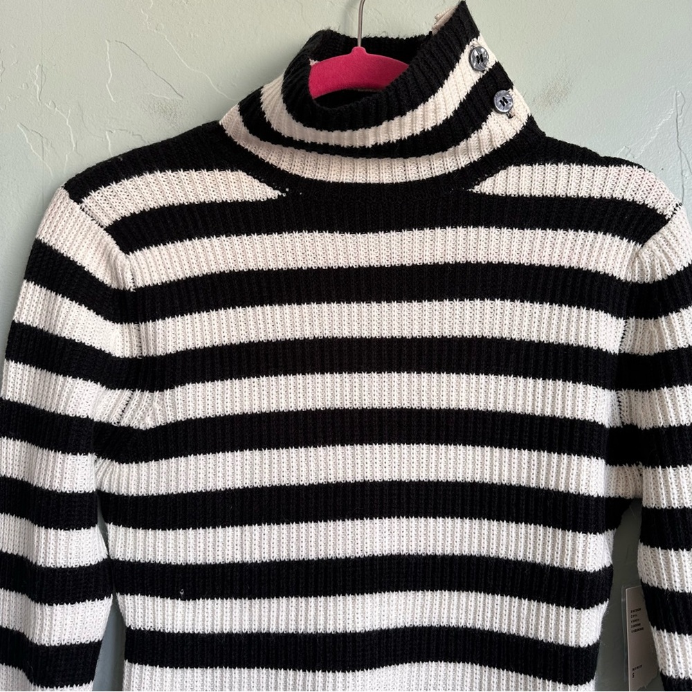 NWT BDG Urban Outfitters Black White Striped Knit Sweater Size Small Preppy - Picture 2 of 7